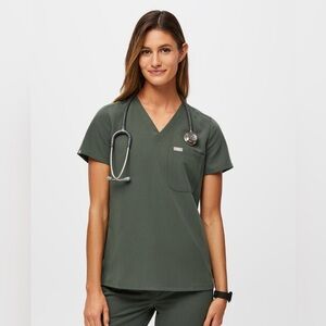Figs XS Moss Catarina one pocket scrub top